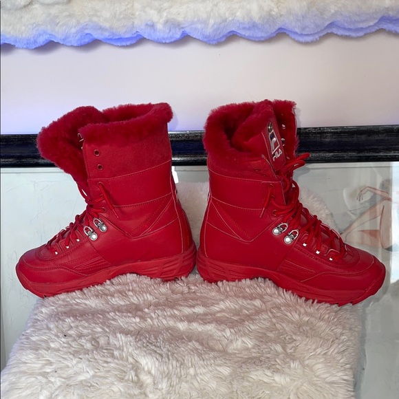 Fila Red Women's Winter Boots with sheep skin edging part leather part manmade - Picture 1 of 9
